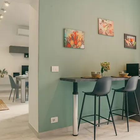 Apartamento Diana - By Myhomeincomo *
