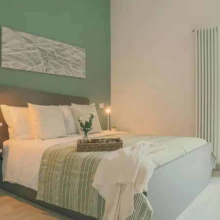 Diana - By Myhomeincomo *