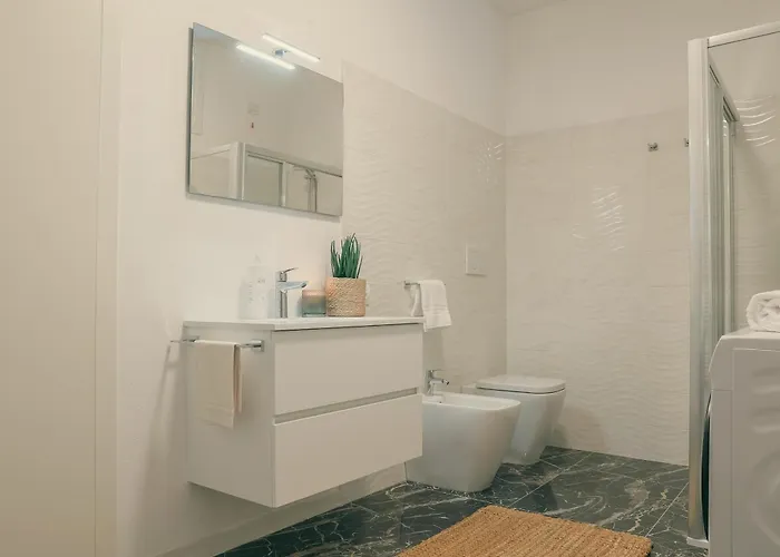 Diana - By Myhomeincomo *