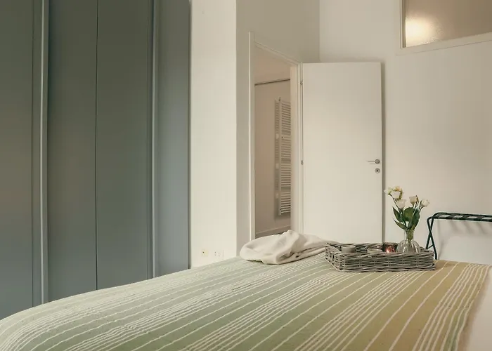 Апартаменты Diana - By Myhomeincomo *